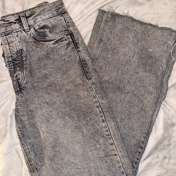 Bundle of New jeans - Picture 2 of 5